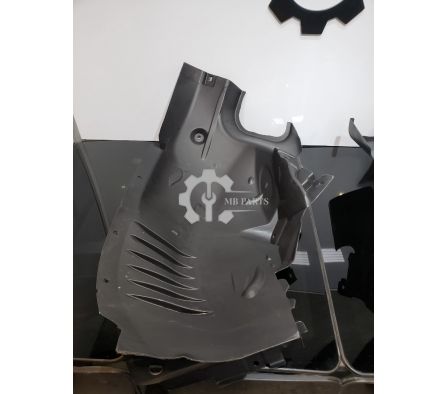 GUARDAFANGO CLASE C W204 LADO CONDUCTOR