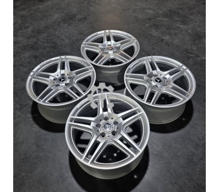 JUEGO DE LLANTA R18 AMG ORIGINAL DOBLE MEDIDA